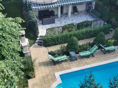 Vila Individuala /Piscina Proprie/Teren 2100 mp
