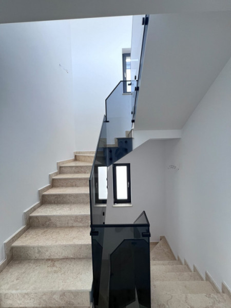 Vila Individuala/Incalzire in pardoseala/Terasa 42mp