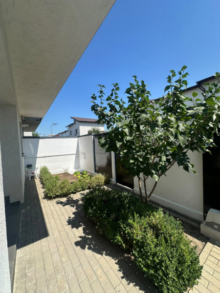 Casa/Vila 4 Camere 3 bai/Bragadiru-Cristalului