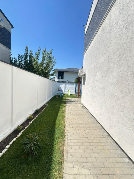 Casa/Vila 4 Camere 3 bai/Bragadiru-Cristalului