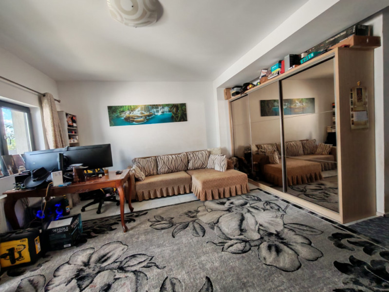 Laterala de Triplex /Bragadiru-Topaz/4 camere