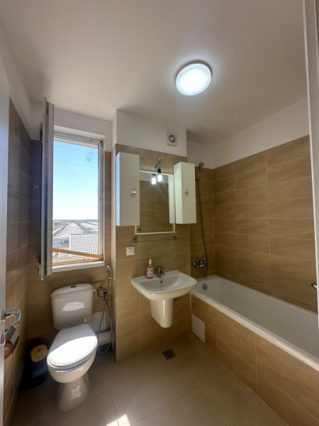 Apartament 3 camere 2 bai/Complex Adora/Crisul Repede
