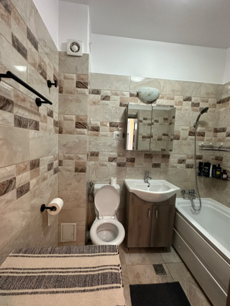 Apartament 2 camere de inchiriat cu gradina proprie 