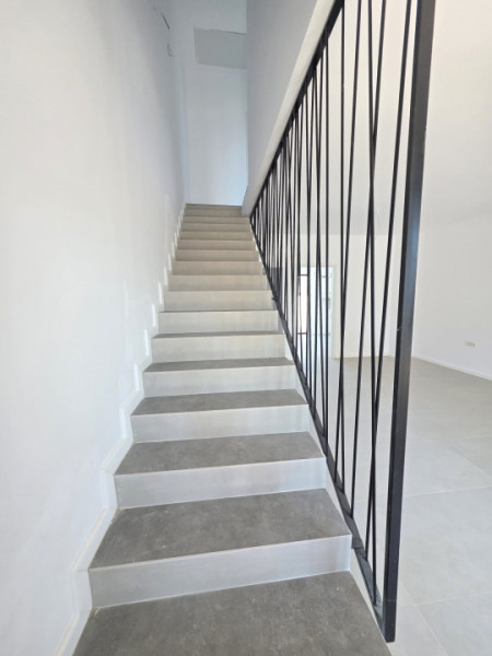 Vanzare Casa tip triplex/3 camere id nr 50