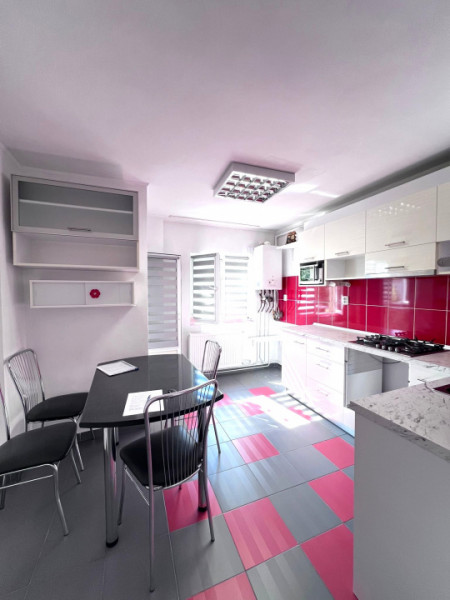 Apartament 3 camere/Bragadiru Central
