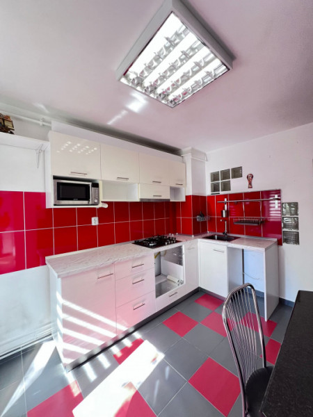 Apartament 3 camere/Bragadiru Central