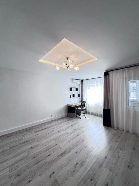 Apartament 3 camere/Bragadiru Central