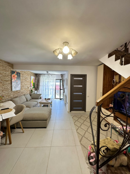 Casa/Vila insiruita Mobilata si Utilata Str.Neamului