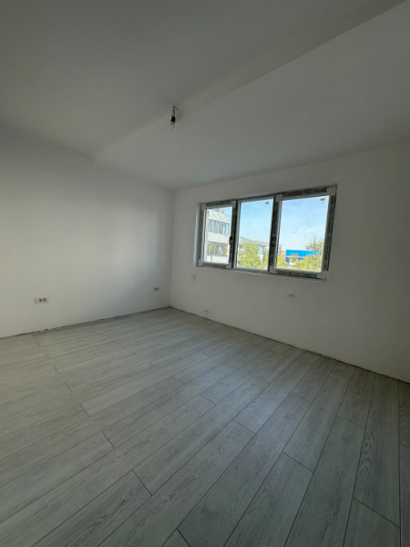 Apartament 2 camere decomandat /Parter