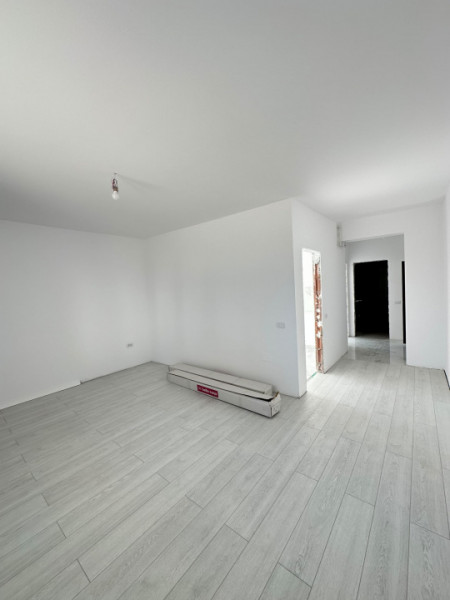 Apartament 2 camere decomandat /Parter