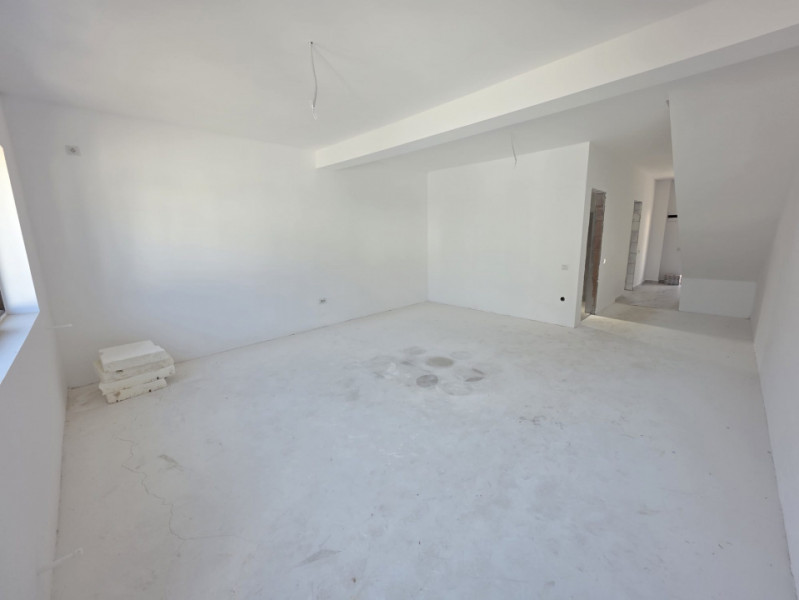 Vila Duplex de Vanzare/Bagadiru-Cristalului