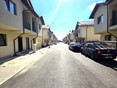 Vila Duplex de Vanzare/Bagadiru-Cristalului