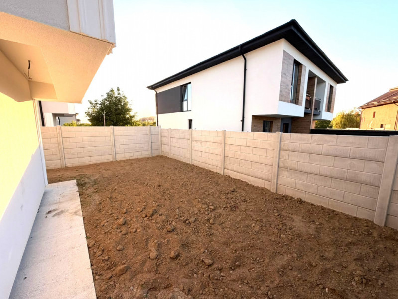 Vanzare Duplex P+1+Pod /4 camere/str Celofibrei-Crisul Repede 