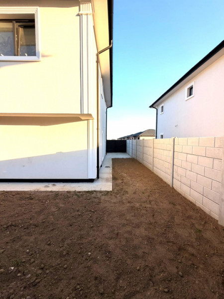 Vanzare Duplex P+1+Pod /4 camere/str Celofibrei-Crisul Repede 