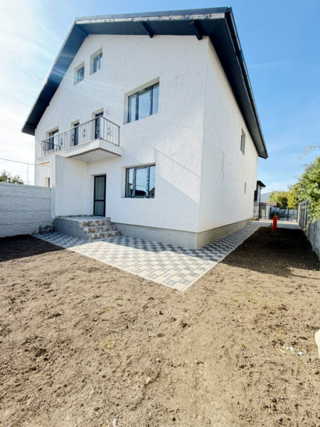 Vila P+1+M in Bragadiru-Celofibrei/Mansarda Finisata