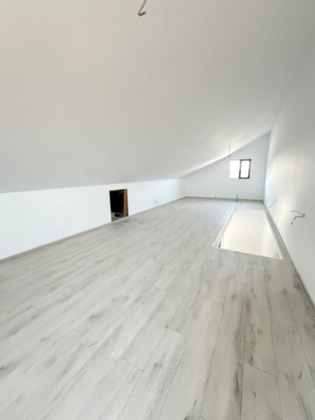 Vila P+1+M in Bragadiru-Celofibrei/Mansarda Finisata